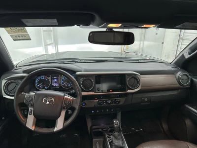 2017 Toyota Tacoma - Photo 22