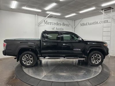 2017 Toyota Tacoma - Photo 8