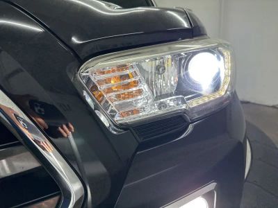 2017 Toyota Tacoma - Photo 28