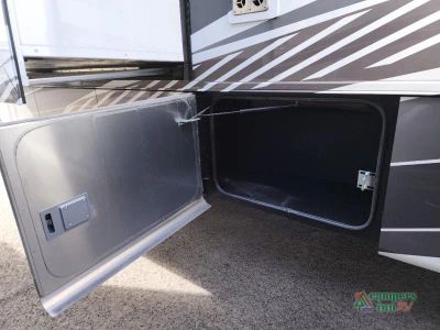 2025 Tiffin Motorhomes Open Road Allegro — detail view