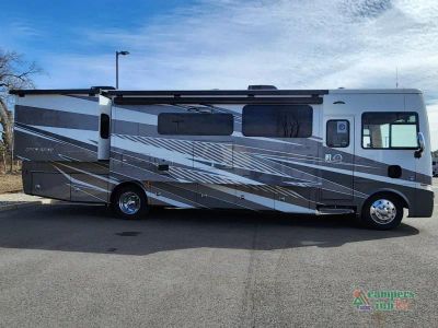 2025 Tiffin Motorhomes Open Road Allegro — photo 10 view