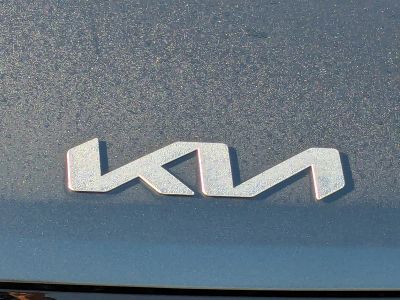2026 Kia Carnival — photo 13 view