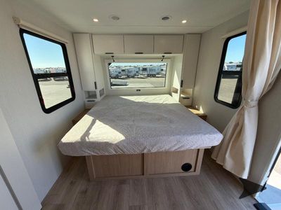 2026 Winnebago Thrive - Photo 36