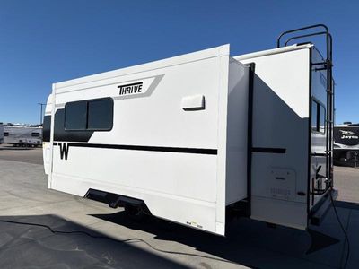 2026 Winnebago Thrive - Photo 5