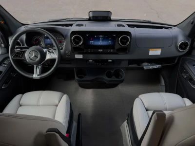 2026 Thor Motor Coach DELANO — side profile view