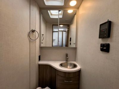 2026 Thor Motor Coach DELANO — photo 18 view