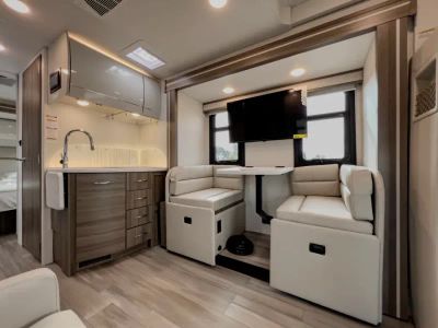 2026 Thor Motor Coach DELANO — photo 7 view