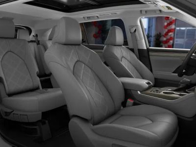 2026 Toyota Highlander Hybrid - Photo 32