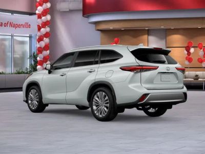 2026 Toyota Highlander Hybrid - Photo 8
