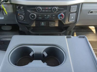 2026 Ford F-350SD — photo 21 view