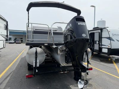 2024 Godfrey Pontoons Sweetwater — detail view
