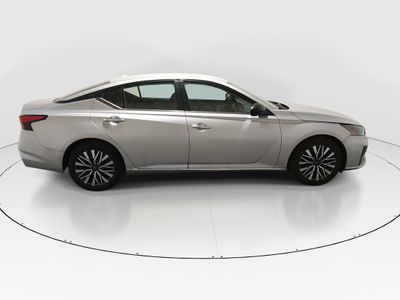 2024 Nissan Altima - Photo 8