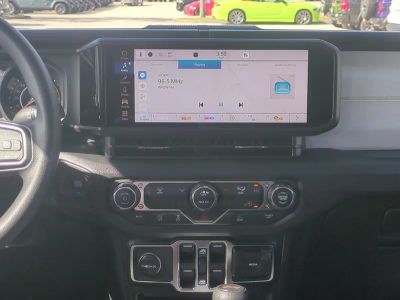 2026 Jeep Wrangler — photo 19 view