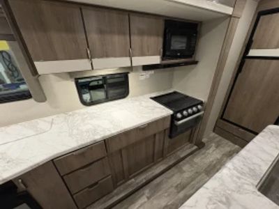2021 Grand Design Imagine - Photo 13