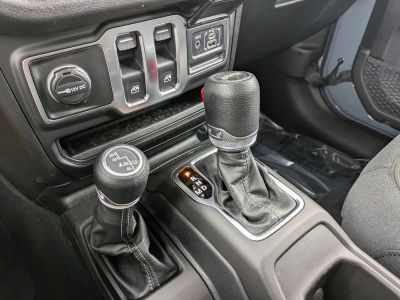 2026 Jeep Wrangler — photo 15 view
