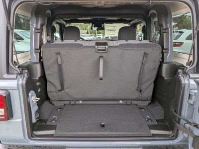 2026 Jeep Wrangler — photo 11 view