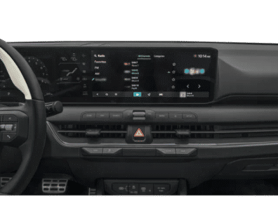 2025 Kia K4 — photo 7 view