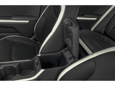 2025 Kia K4 — photo 11 view