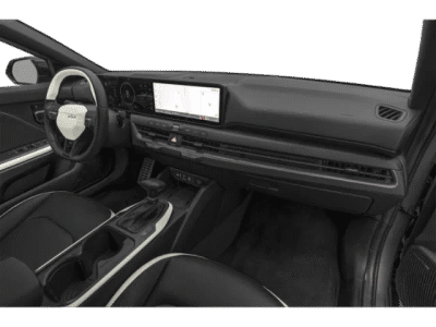 2025 Kia K4 — photo 12 view