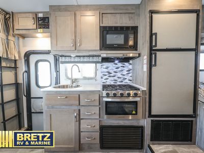 2024 Gulf Stream RV Conquest Class C - Photo 13