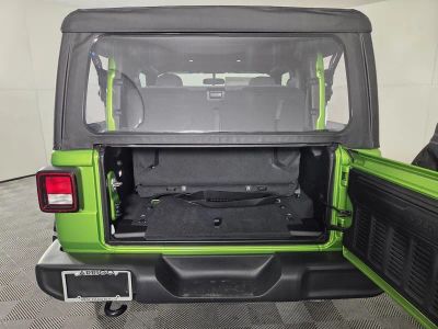 2026 Jeep Wrangler — photo 18 view