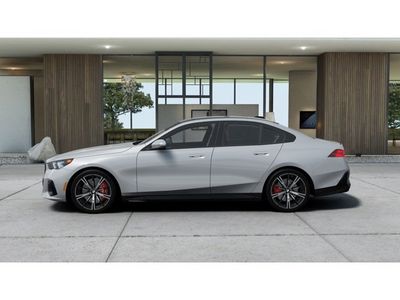 2026 BMW 5 Series - Photo 4