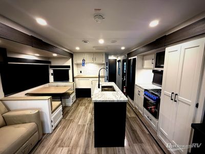 2026 Venture RV SportTrek - Photo 5