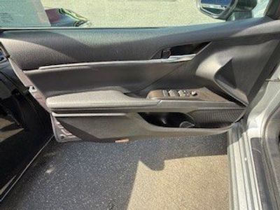 2023 Toyota Camry - Photo 18