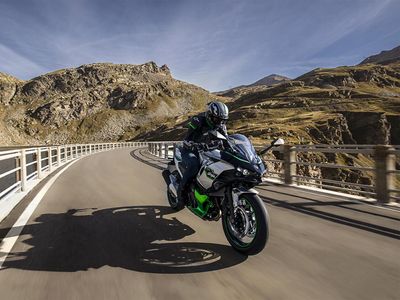 2024 Kawasaki Ninja 7 Hybrid ABS - Photo 9