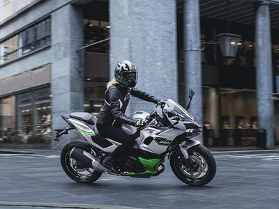 2024 Kawasaki Ninja 7 Hybrid ABS - Photo 11