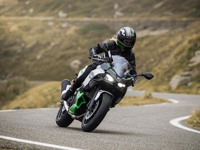 2024 Kawasaki Ninja 7 Hybrid ABS - Photo 8