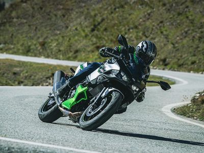 2024 Kawasaki Ninja 7 Hybrid ABS - Photo 5