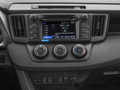 2018 Toyota RAV4 - Photo 19