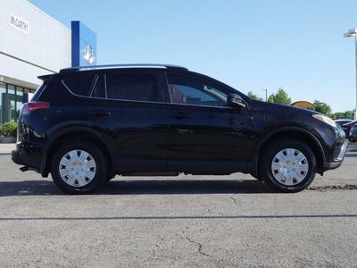 2018 Toyota RAV4 - Photo 8