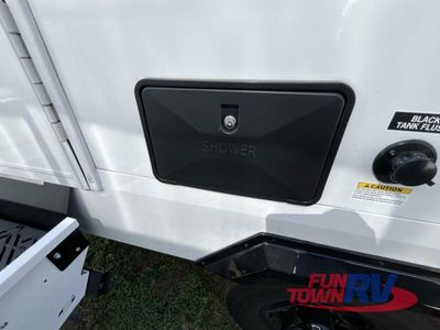 2026 Winnebago Thrive - Photo 7