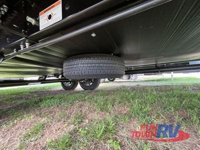 2026 Winnebago Thrive - Photo 16