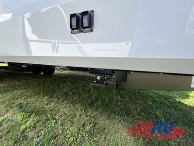 2026 Winnebago Thrive - Photo 10