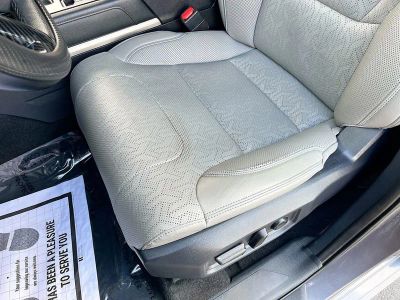 2022 Toyota Tundra — photo 18 view