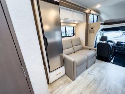 2025 Thor Motor Coach CHATEAU - Photo 11