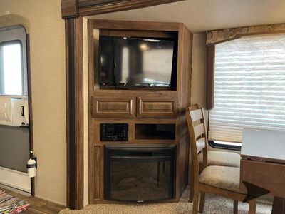 2017 Keystone RV Cougar - Photo 19