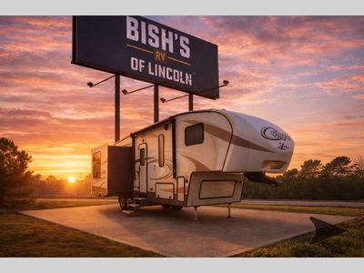 2017 Keystone RV Cougar - Photo 1