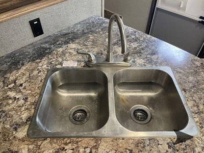 2017 Keystone RV Cougar - Photo 35