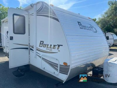 2012 Keystone RV Bullet 198RBS — front three-quarter view