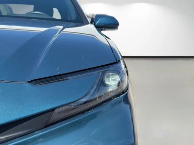 2025 Toyota Camry — photo 9 view