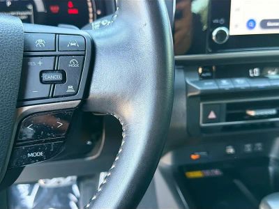 2025 Toyota Camry — photo 34 view