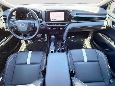 2025 Toyota Camry — photo 14 view