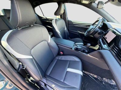 2025 Toyota Camry — photo 13 view