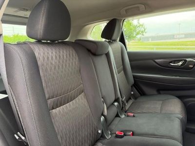 2018 Nissan Rogue - Photo 32
