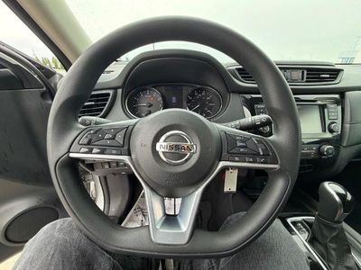 2018 Nissan Rogue - Photo 16