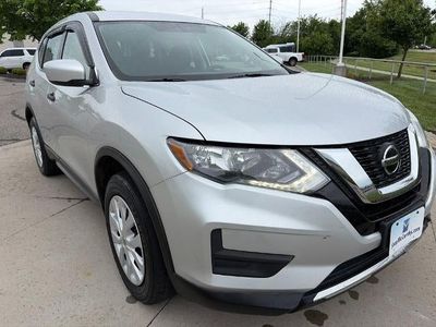 2018 Nissan Rogue - Photo 2